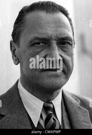 W. Somerset Maugham (1874-1965), englischer Schriftsteller, ca. 1940. Höflichkeit: CSU Archive/Everett Collection Stockfoto