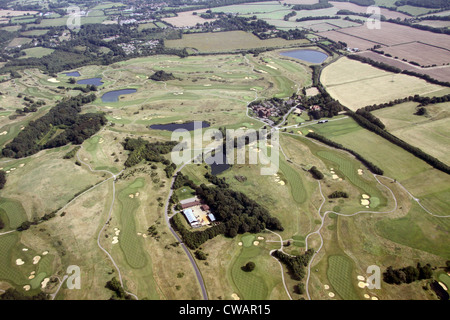 Sommer Luftaufnahme von einem 18-Loch-Golfplatz in Kent Stockfoto