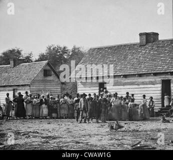 Gruppe von Sklaven auf j.j. Smith Plantage in Beaufort, South Carolina, befreit, nachdem Unionstruppen Beaufort erfasst und Stockfoto