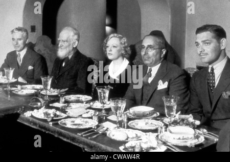 CHARLIE CHAPLIN, Shaw, MARION DAVIES, Mayer und CLARK GABLE bei San Simeon, Anfang der 1930er Jahre Stockfoto