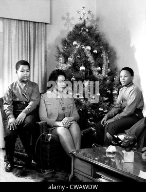 Dexter King, Coretta Scott King, Martin Luther King III bereiten Sie für ihre erste Weihnachten nach der Ermordung von Martin Stockfoto