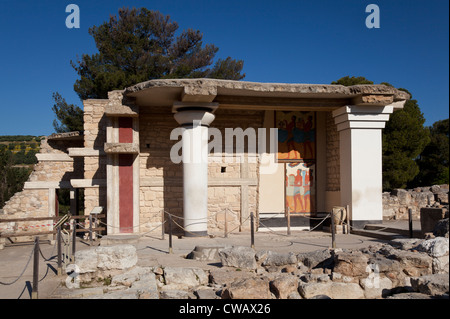 Die rekonstruierte Süden Pfeilerhalle von Knossos, Kreta, Griechenland Stockfoto