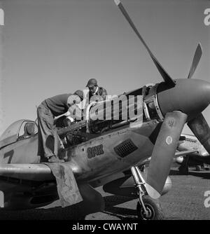 Tuskegee Airmen Marcellus G. Smith, Roscoe C. Brown, Foto von Toni Frissell, Ramitelli, Italien, März 1945. Stockfoto