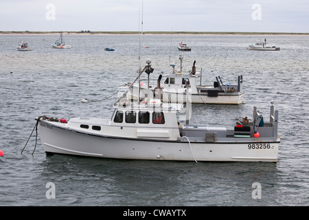 Chatham, Massachusetts - Angelboote/Fischerboote vor Anker im Hafen von Chatham. Stockfoto