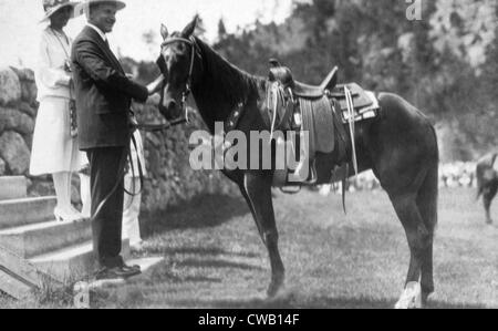 Calvin Coolidge, US-Präsident 1923-1929, mit seinem Pferd Stockfoto