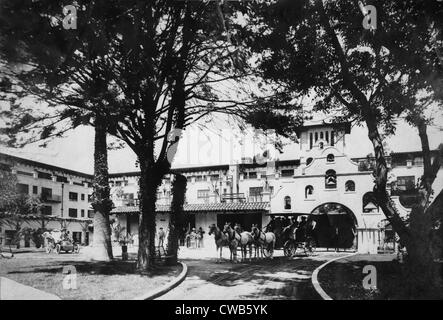 California, California Citrus Erbe-Aufnahme-Projekt, Anzeigen von Mission Inn, Seventh Street Eingang, Riverside County, ca. Stockfoto