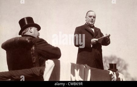 Grover Cleveland Uhren als Präsident William McKinley liefert seine Antrittsrede, 4. März 1897 Stockfoto