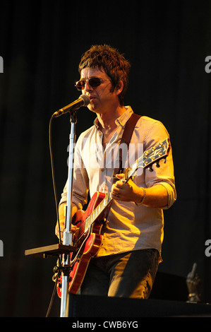 Noel Gallagher High Flying Birds spielt V Festival am 18.08.2012 im Hylands Park, Chelmsford. Personen im Bild: Noel Gallagher. Bild von Julie Edwards. Hinweis: Dieses Bild darf nicht nach 19.09.2012 verwendet werden Stockfoto