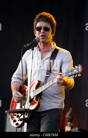 Noel Gallagher High Flying Birds spielt V Festival am 18.08.2012 im Hylands Park, Chelmsford. Personen im Bild: Noel Gallagher. Bild von Julie Edwards. Hinweis: Dieses Bild darf nicht nach 19.09.2012 verwendet werden Stockfoto