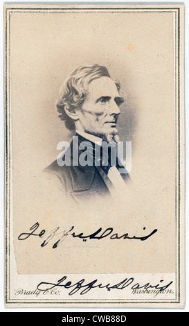 Der Bürgerkrieg. Jefferson Davis, Präsident des CSA, Carte de Visite von Davis unterzeichnet. ca. 1862-1865. Mathhew Brady Studio Stockfoto