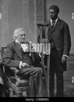 Alexander Hamilton Stephens, Vizepräsident der Konföderierten Staaten von Amerika (mit farbigen Mann Telefonzentrale) ca. 1865-1880 Stockfoto