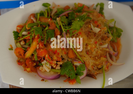 Thai-Nudel-Salat (Yam Woon Sen), Thai Street Küche, Suppen an seine besten, Bangkok, thailand Stockfoto