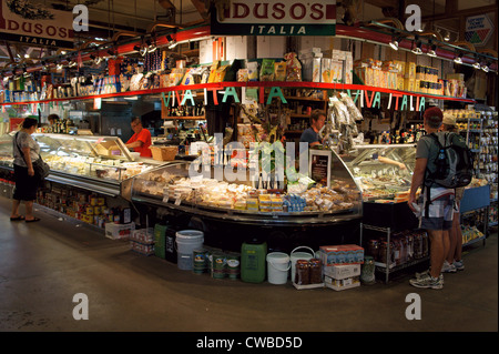 Duso des italienischen Deli in Granville Island Public Market, Vancouver, Britisch-Kolumbien, Kanada Stockfoto