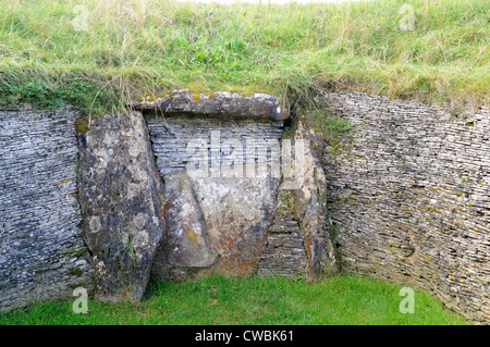 Portal-Einstellung Belas Knap Dolmen Winchcombe Gloucestershire England Stockfoto