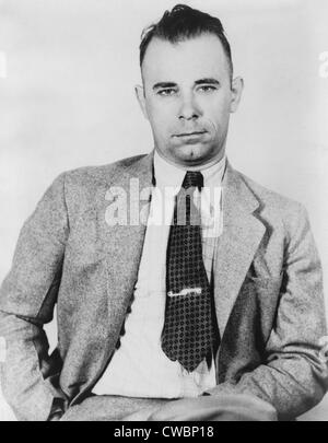 John Dillinger (1903-1934), berühmte Bankräuber in polizeilichem Gewahrsam im September 1933, würde bald durch fünf ehemalige Gefangene befreit werden Stockfoto