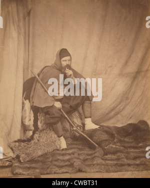 Roger Fenton (1819-1869), englischer Fotograf, gekleidet in einem Zouave-Uniform mit Gewehr. Er hatte eine lange und aktive Karriere, aber Stockfoto