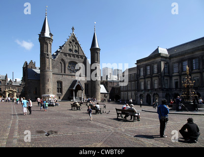 der Binnenhof, einschließlich der Ridderzaal (Halle der Ritter), Senat und Haus von Representatives.The Hague.The Niederlande. Stockfoto