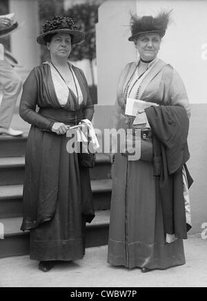 Führer der amerikanischen Siedlung Haus Bewegung, Jane Adams aus Chicago und Lillian Wald von New York. 1916/Mitglieder des die Stockfoto