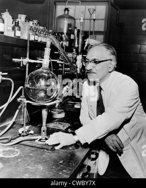 Dr. Selman Waksman (1888-1973), Gewinner des 1952 den Nobelpreis für Medizin für seine Entdeckung von Streptomycin, das erste Stockfoto