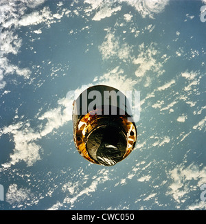 INTELSAT VI, ein Kommunikationssatellit war nach seiner Markteinführung März 1990 in einen instabilen Orbit gestrandet. Fotografiert im orbit Stockfoto