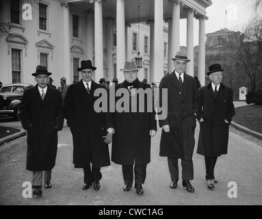 Kapital und Gewerkschaftsführer verlassen des weißen Hauses nach eine Konferenz mit Präsident Roosevelt von nach rechts links:; A.a. Berle, Stockfoto