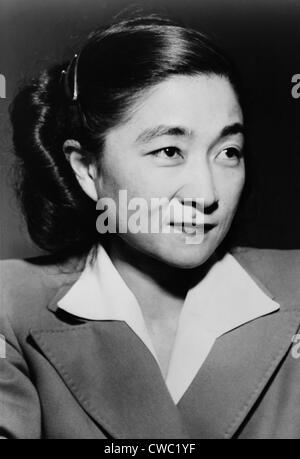 IVA Ikuko Toguri D'Aquino 1916-2006 1949 zum Zeitpunkt der Prüfung wegen Hochverrats für die angeblich Teilnahme an "Tokjo Rose" Stockfoto