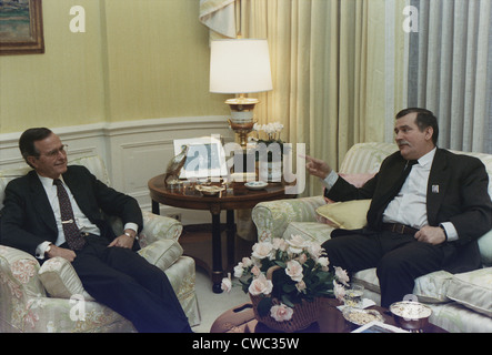 Präsident George Bush trifft sich mit Solidarität Anführer Lech Walesa in der Residenz des weißen Hauses Washington DC. 14. November 1989. Stockfoto