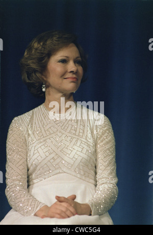 First Lady Roslyn Carter in einem weißen mit Pailletten Kleid an einer demokratischen nationalen Ausschusses Spendenaktion in Atlanta Georgia. Ca. Stockfoto