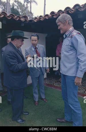 Sowjetischen Generalsekretär Brezhnev trifft Schauspieler Chuck Connors bei Treffen mit Präsident Nixon in San Clemente. Juni 1973. Stockfoto
