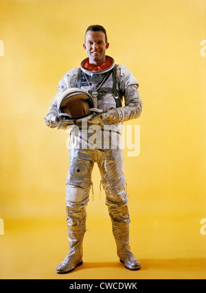 Mercury-Astronaut Gordon Cooper ein Raumanzug tragen. Sein Mercury-Kapsel Strom Fehler während der 16. Umlaufbahn erfordern Stockfoto