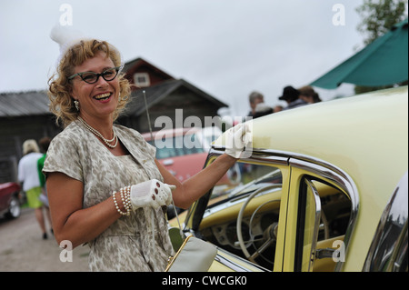 Mitglieder des Oldtimer-Weel Raettvik am Ladies Day, Dalarnas Lan, Schweden Stockfoto