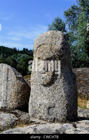 Prehistorc Ausgrabung von Filitosa, Menhir Filitosa VI, Korsika, Frankreich Stockfoto