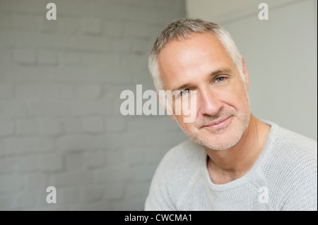 Porträt eines glücklichen Menschen Stockfoto
