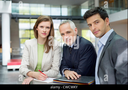 Porträt von Führungskräften der Wirtschaft in einem Büro Stockfoto