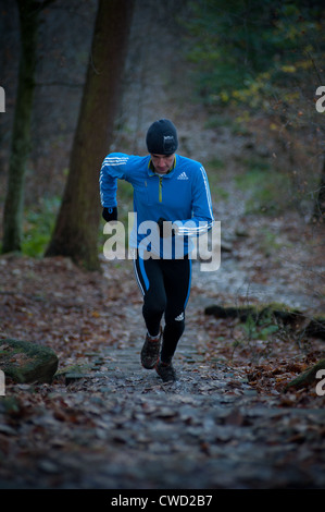 Triathlon-Weltmeister und Olympiasieger Alistair Brownlee in Otley Chevin, North Yorkshire, England. Stockfoto