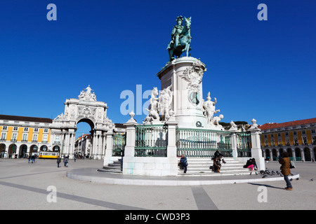 Praça Comercio mit Reiterstandbild von Dom Jose und Arco da Rua Augusta Stockfoto