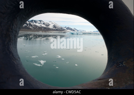 Blick auf Monaco Gletscher von einer Kreuzfahrt Schiff, Woodfjorden, Arktis, Spitzbergen, Svalbard Stockfoto