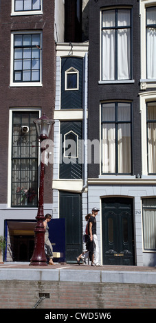 Amsterdam, das schmalste Haus in der Stadt Stockfoto