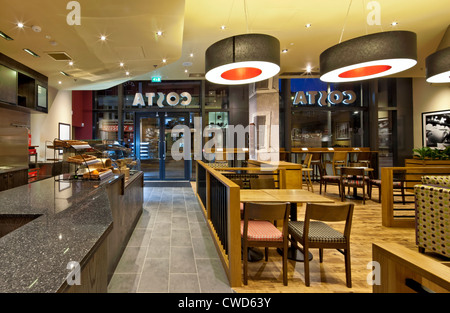 Costa-Kaffee-Bar in der Tooley Street, London. Stockfoto