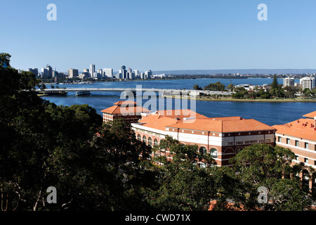 South Perth Skyline vom Kings Park, West-Australien Stockfoto