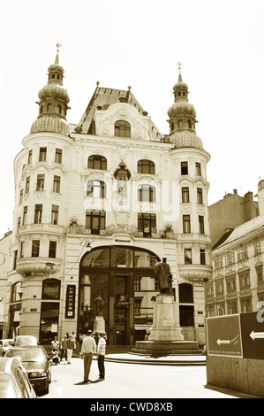 Wien, Österreich - 10. Juli 2011: Touristen Sehenswürdigkeiten im historischen Zentrum von Wien, Österreich. Stockfoto