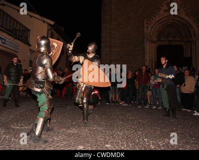 Mittelalterfest in Berg Dorf von Amatrice in Latium-Italien Stockfoto