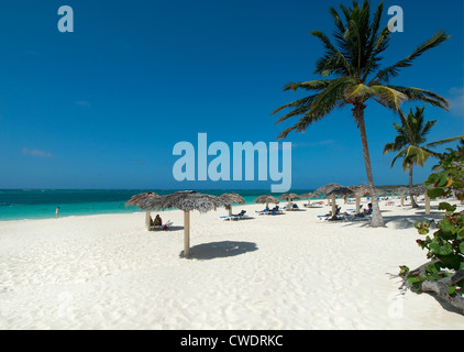 Strand in der Nähe von Hotel Sol Rio de Luna & Stuten, Guardalavaca, Holguin, Kuba Stockfoto