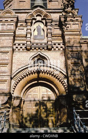 Die vorderen Türen von der orthodoxen Kirche von Tampere in Tampere, Finnland Stockfoto