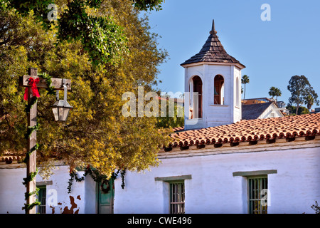 Casa de Estudillo Old San Diego Town Dach. Historischen Adobe-Haus und Kuppel gebaut im Jahre 1827. Weihnachten Lampe Post Stockfoto