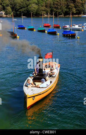 Die kornische Steamboat River Cruiser lässt Fowey in Cornwall Stockfoto