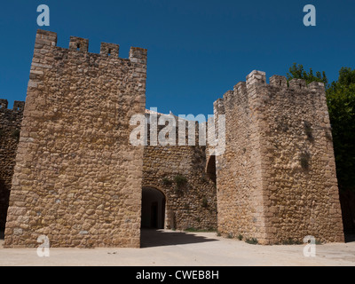 Tor durch die Stadt Stadtmauern in der Altstadt von Lagos, Portugal. Stockfoto