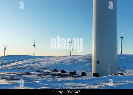 Grün kan Windfarm in die Ochil Hills, Perth und Kinross, Schottland, Großbritannien. Stockfoto