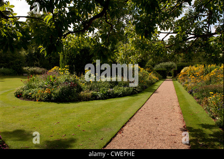 Universität von Cambridge, Cambridgshire, England, UK. August 2012. Clare College Gardens die schönsten in Cambridge. Stockfoto