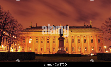 Nachtansicht der Architektur des 17. Jahrhunderts in Riddarholmen (The Knights-Insel), eine kleine Insel Teil von Gamla Stan, die Altstadt in Stockfoto